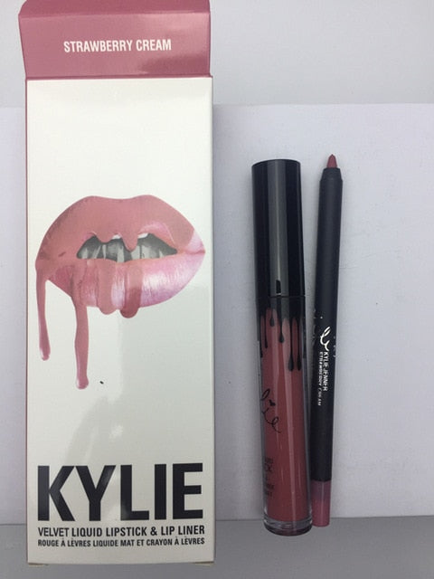 2020 new KYLIE matte lipstick+lips